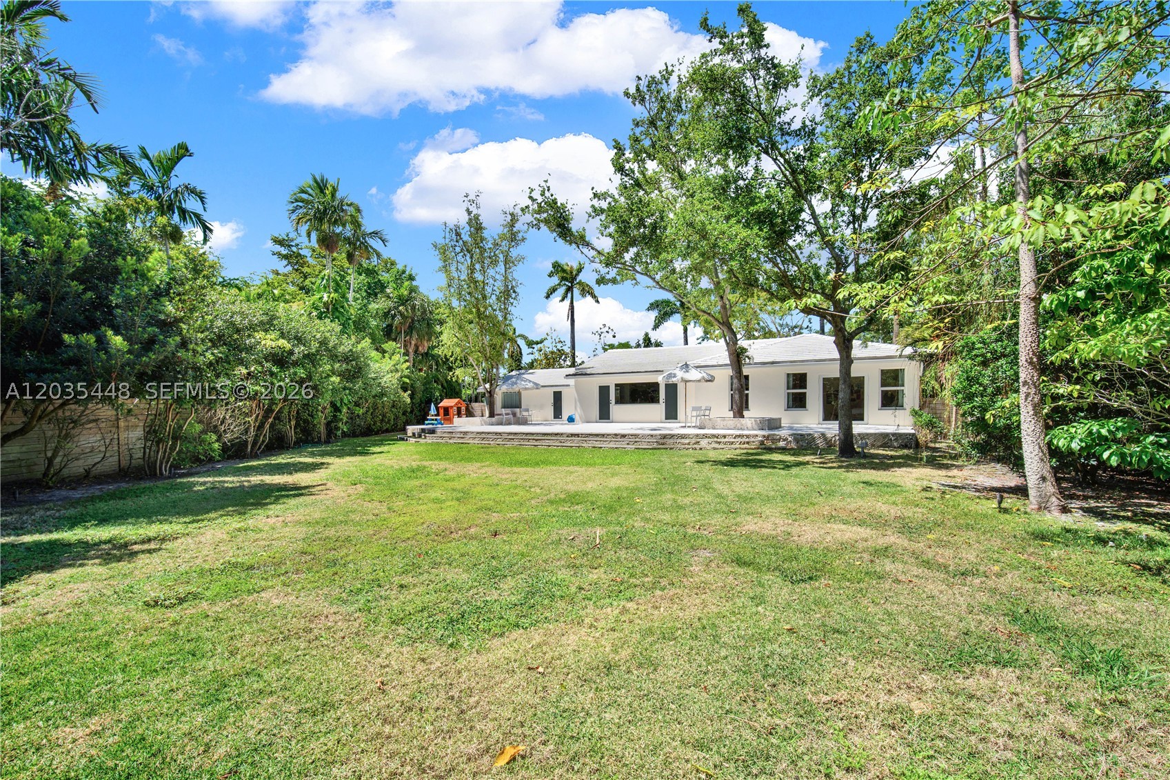 BAY POINT - Residential Lease