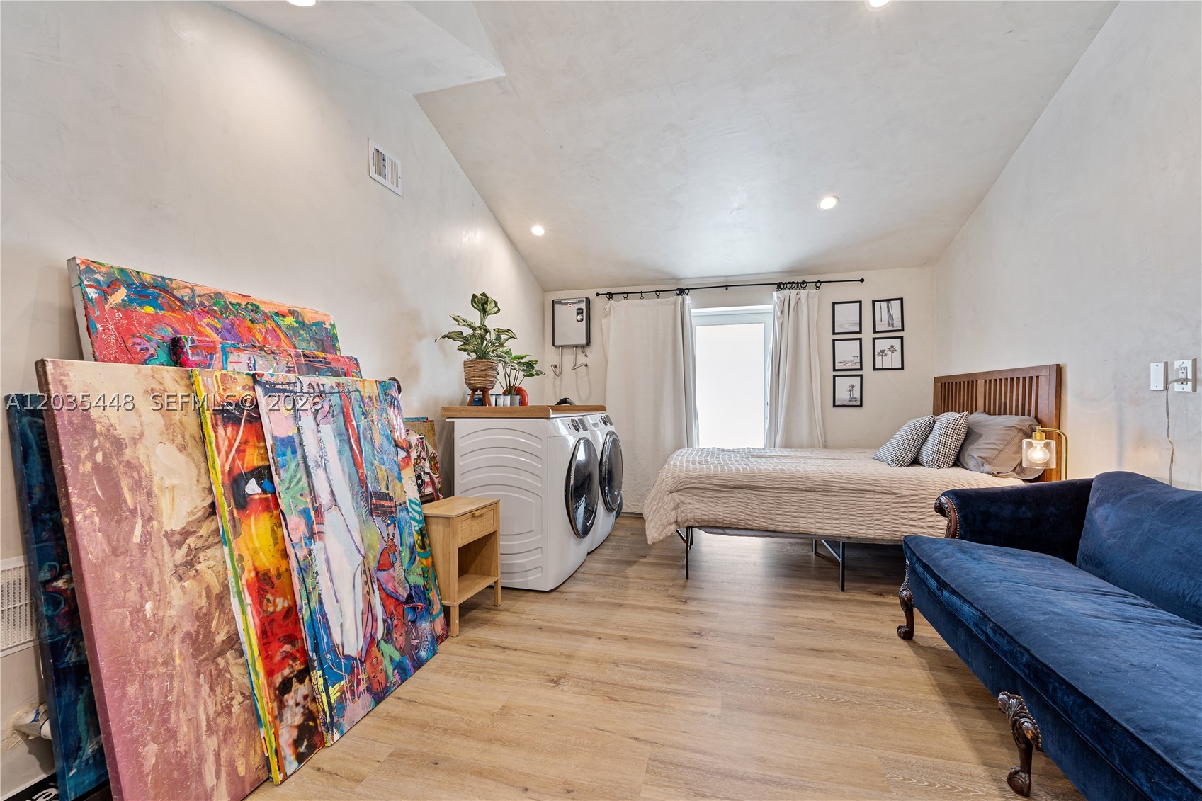 BAY POINT - Residential Lease