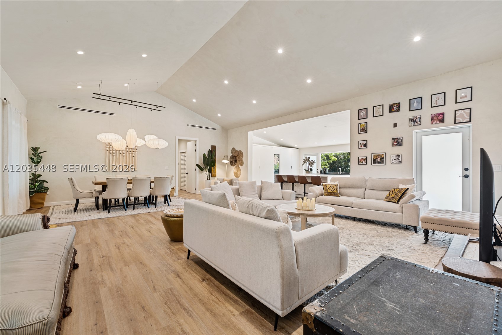 BAY POINT - Residential Lease
