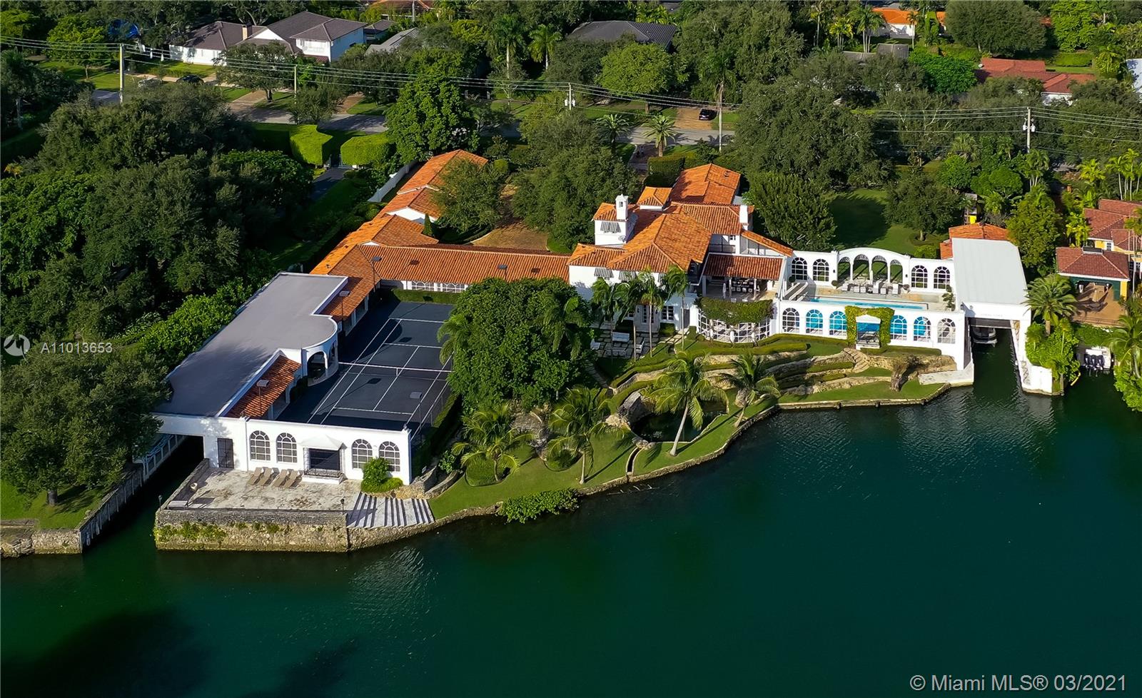 CORAL GABLES RIVIERA SEC - Residential