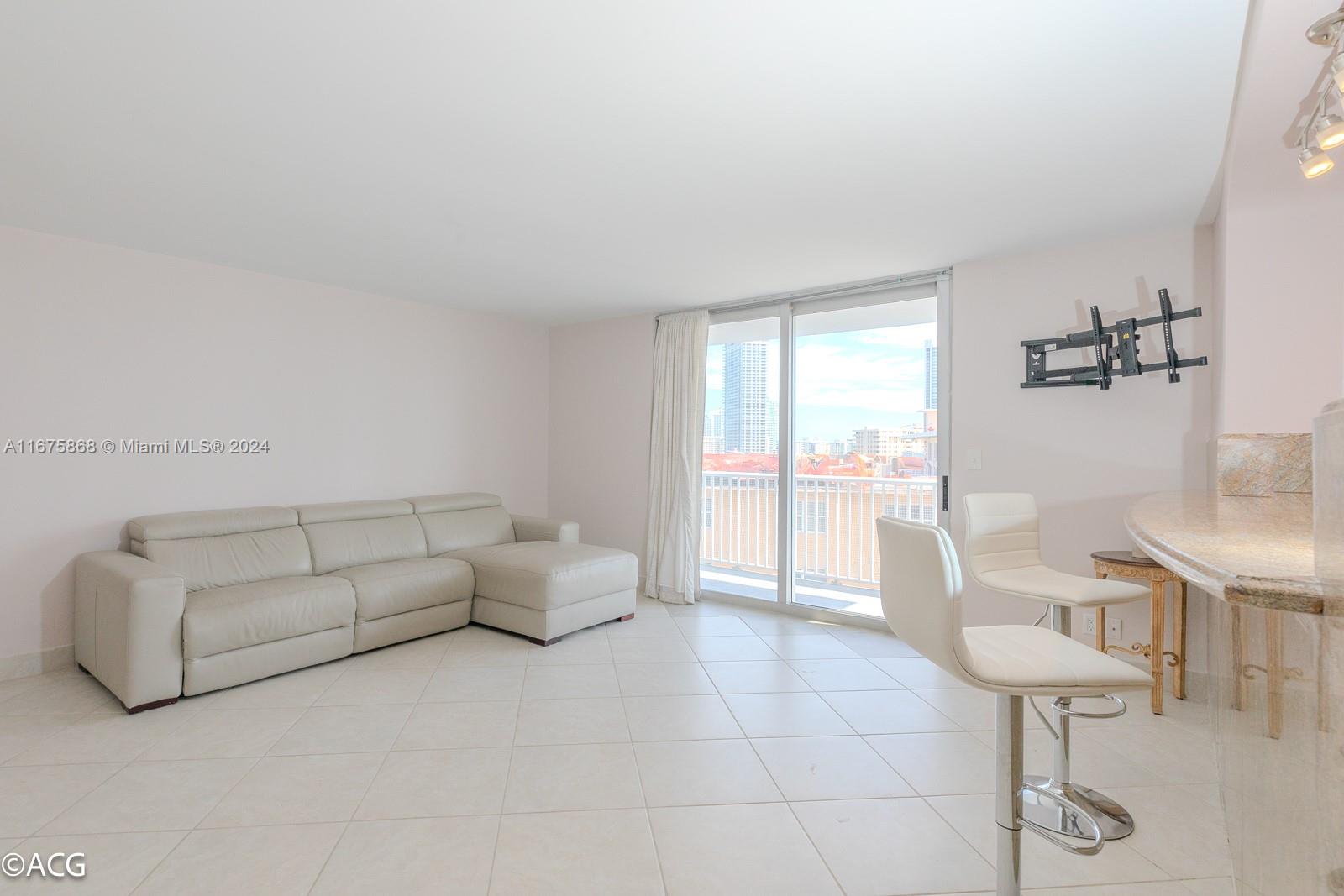 GOLDEN SURF TOWERS CONDO - Residential Lease