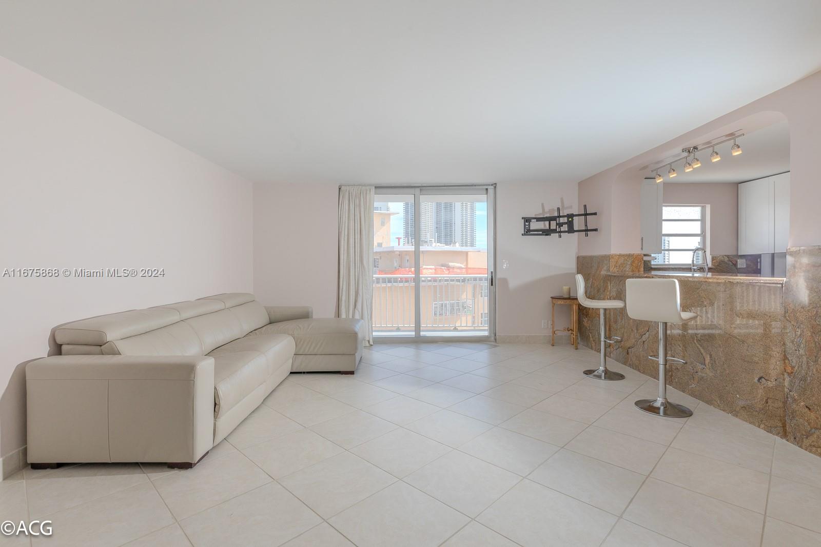 GOLDEN SURF TOWERS CONDO - Residential Lease