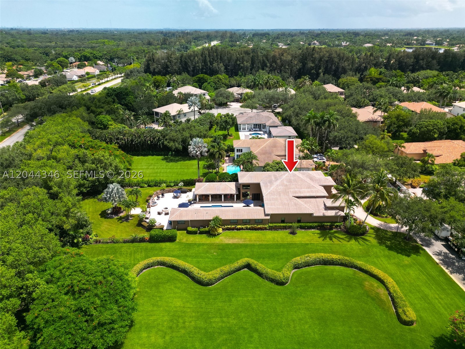 LONG LAKE - Residential