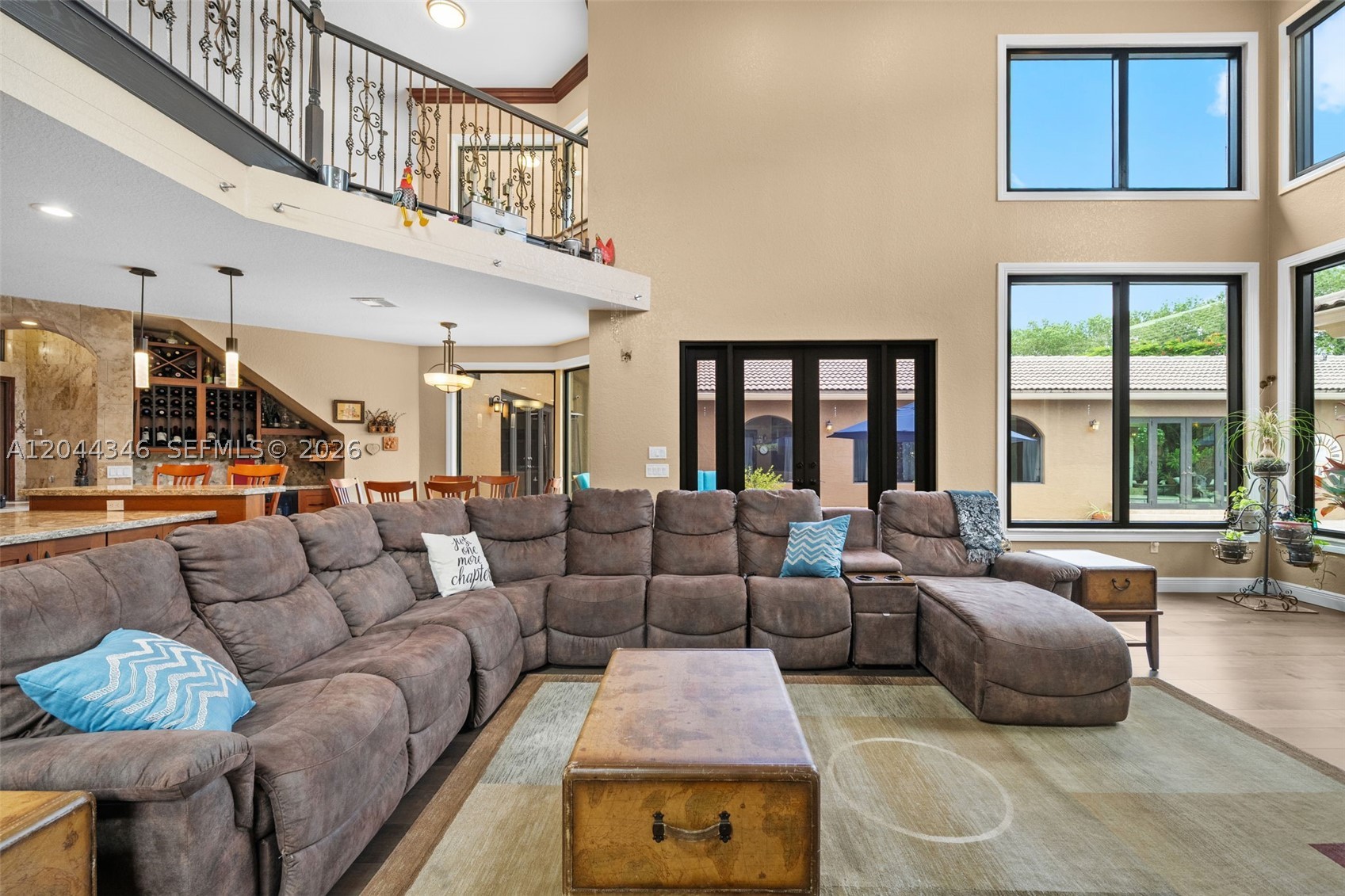 LONG LAKE - Residential