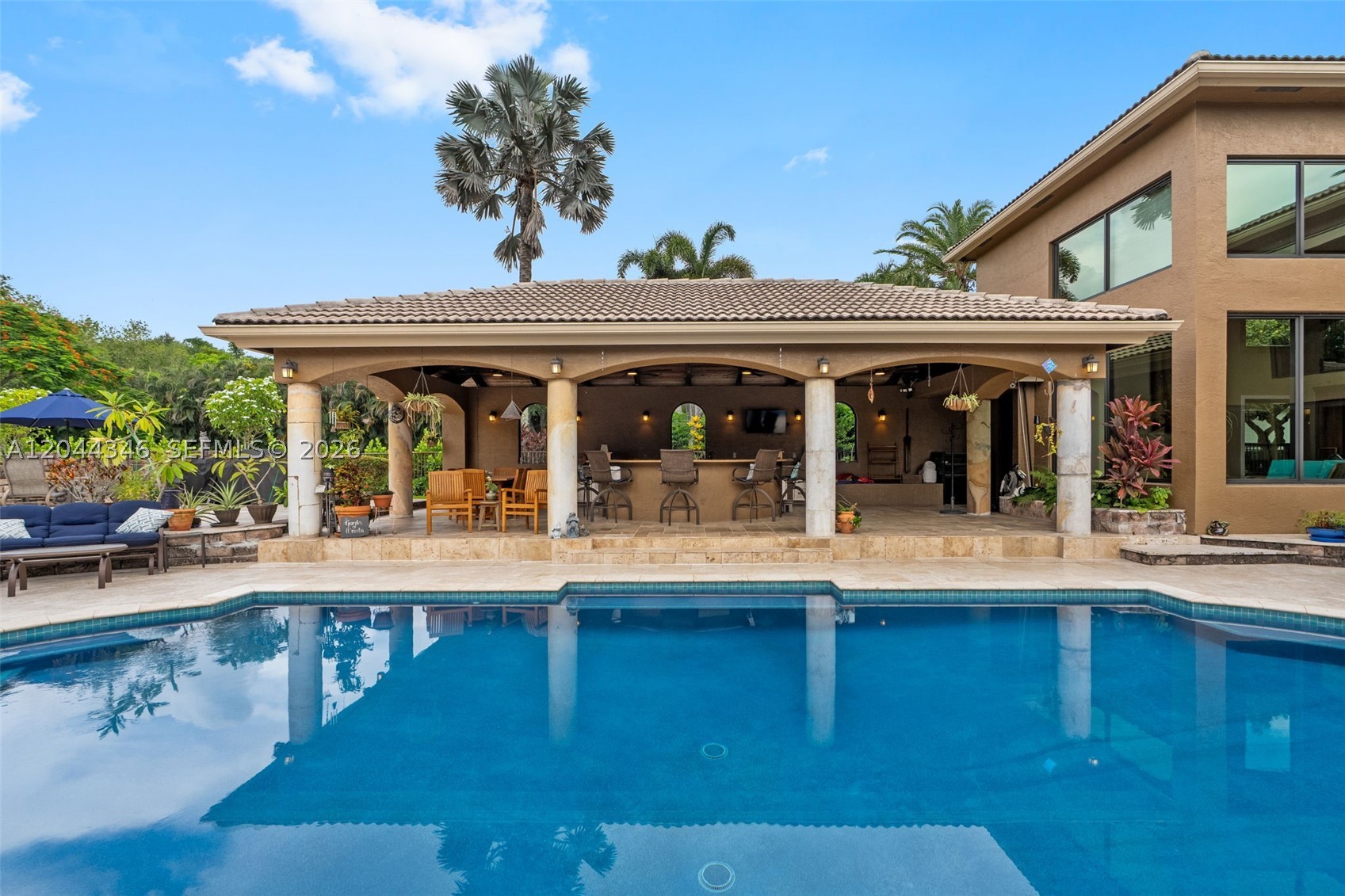 LONG LAKE - Residential
