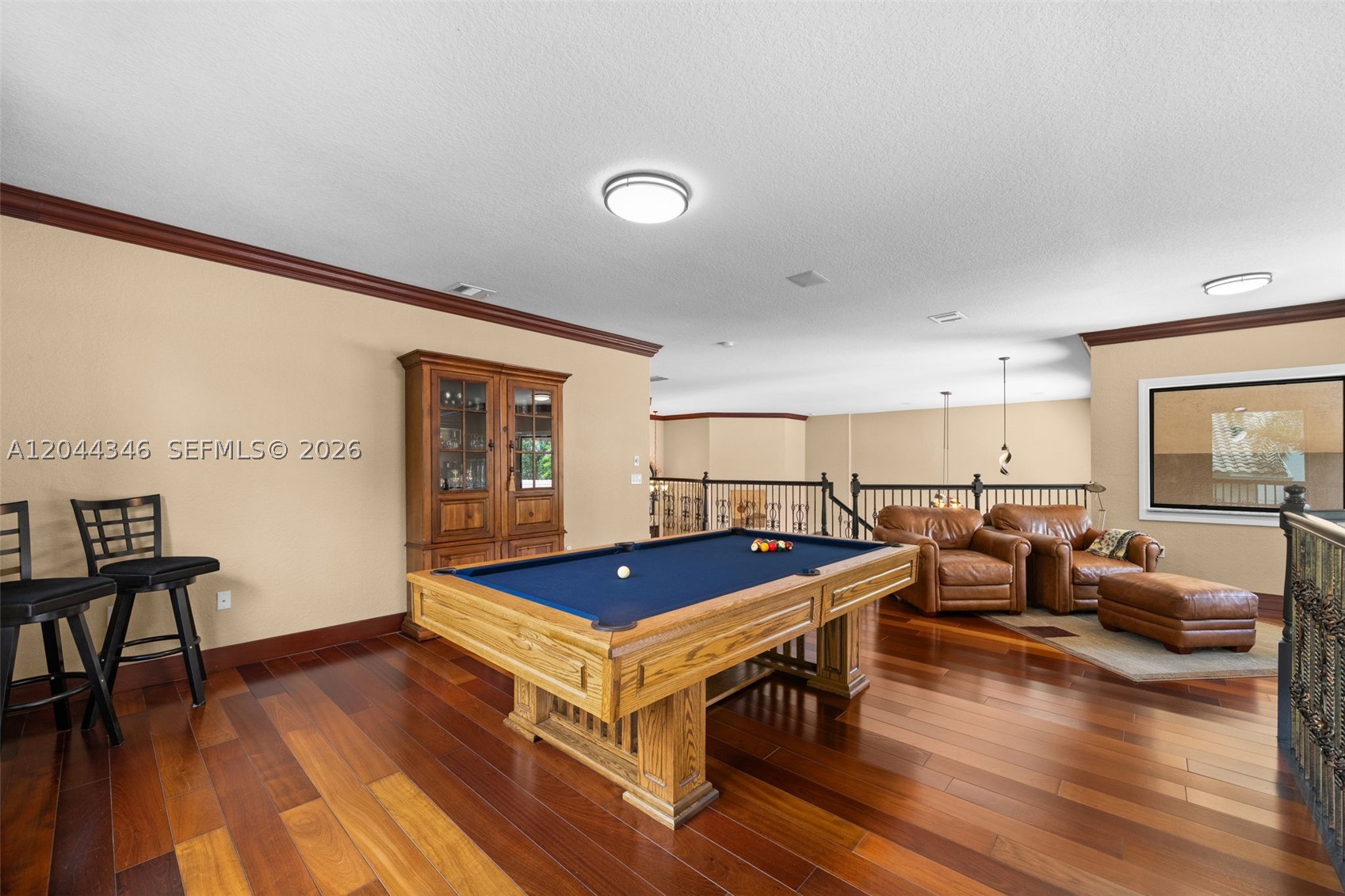LONG LAKE - Residential
