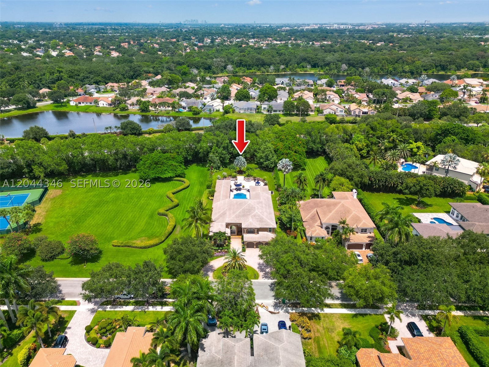 LONG LAKE - Residential