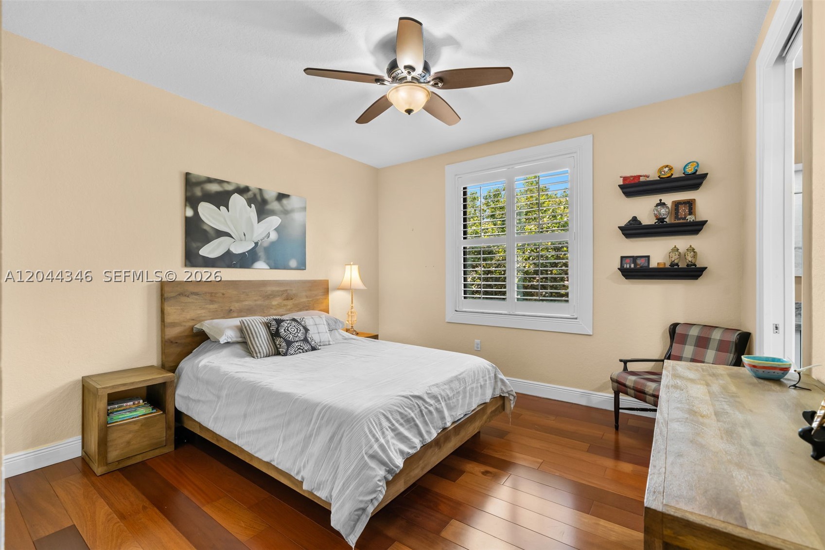 LONG LAKE - Residential