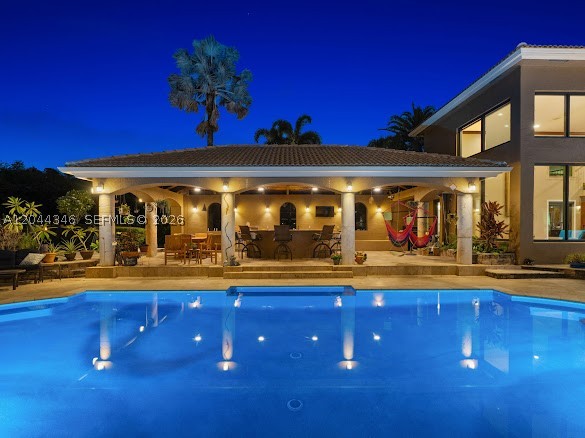 LONG LAKE - Residential
