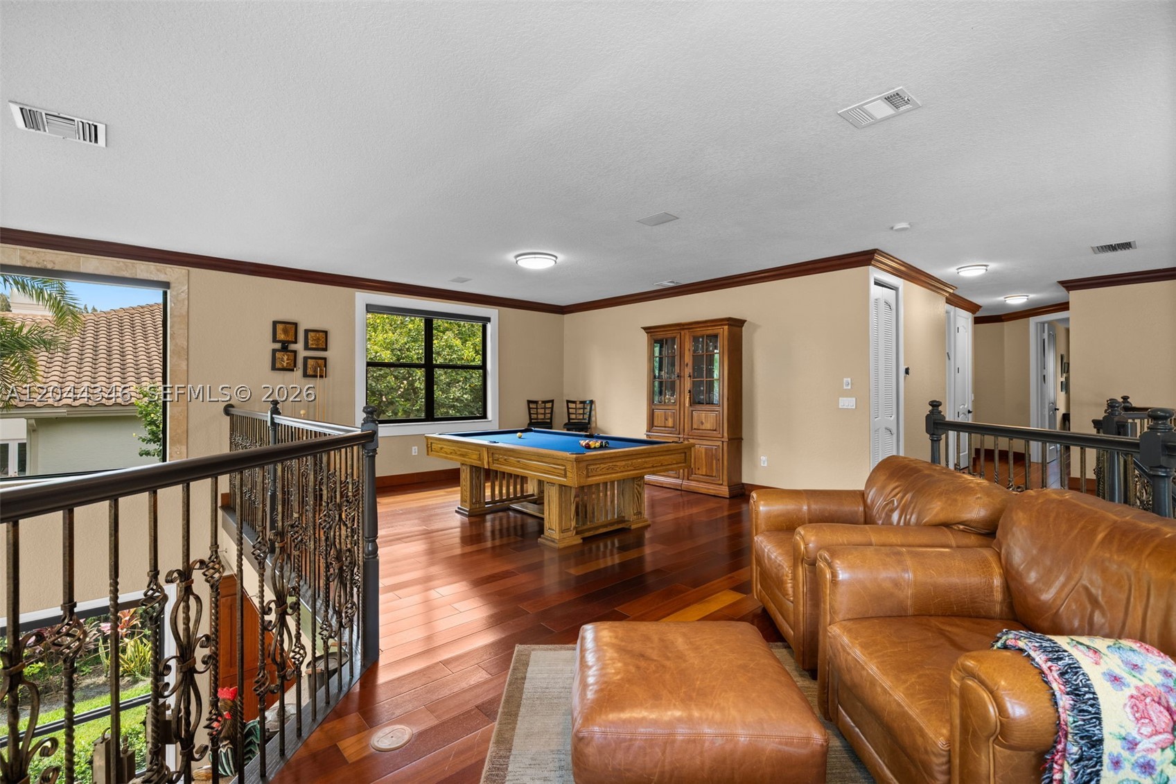 LONG LAKE - Residential