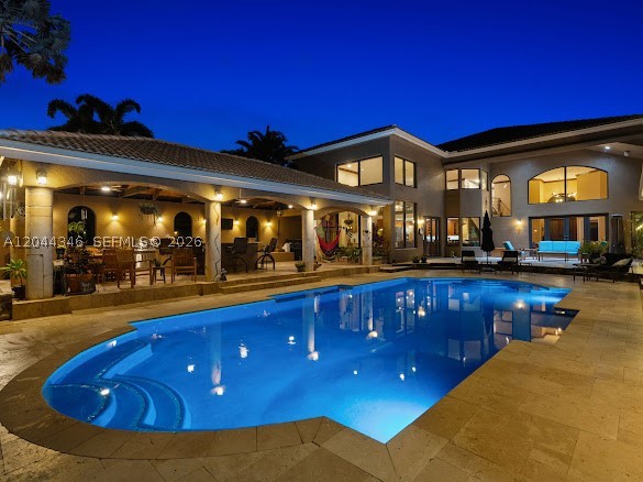 LONG LAKE - Residential