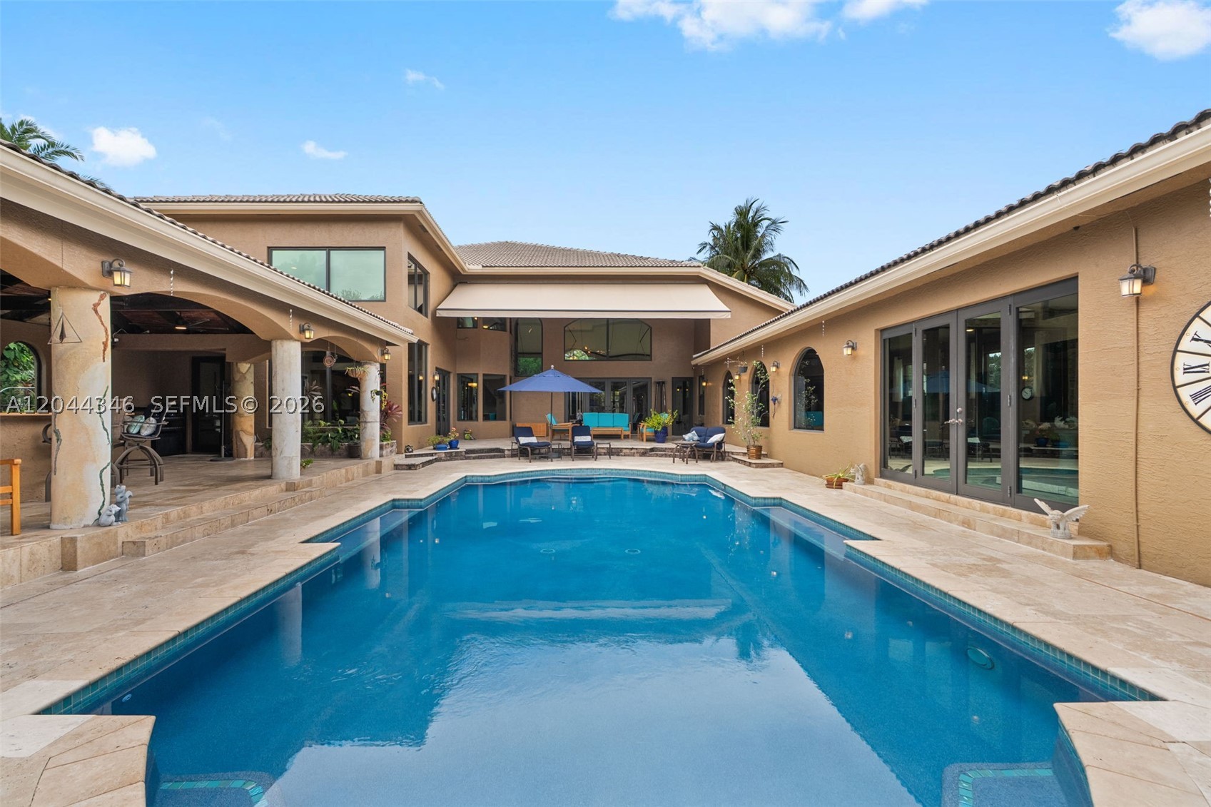 LONG LAKE - Residential