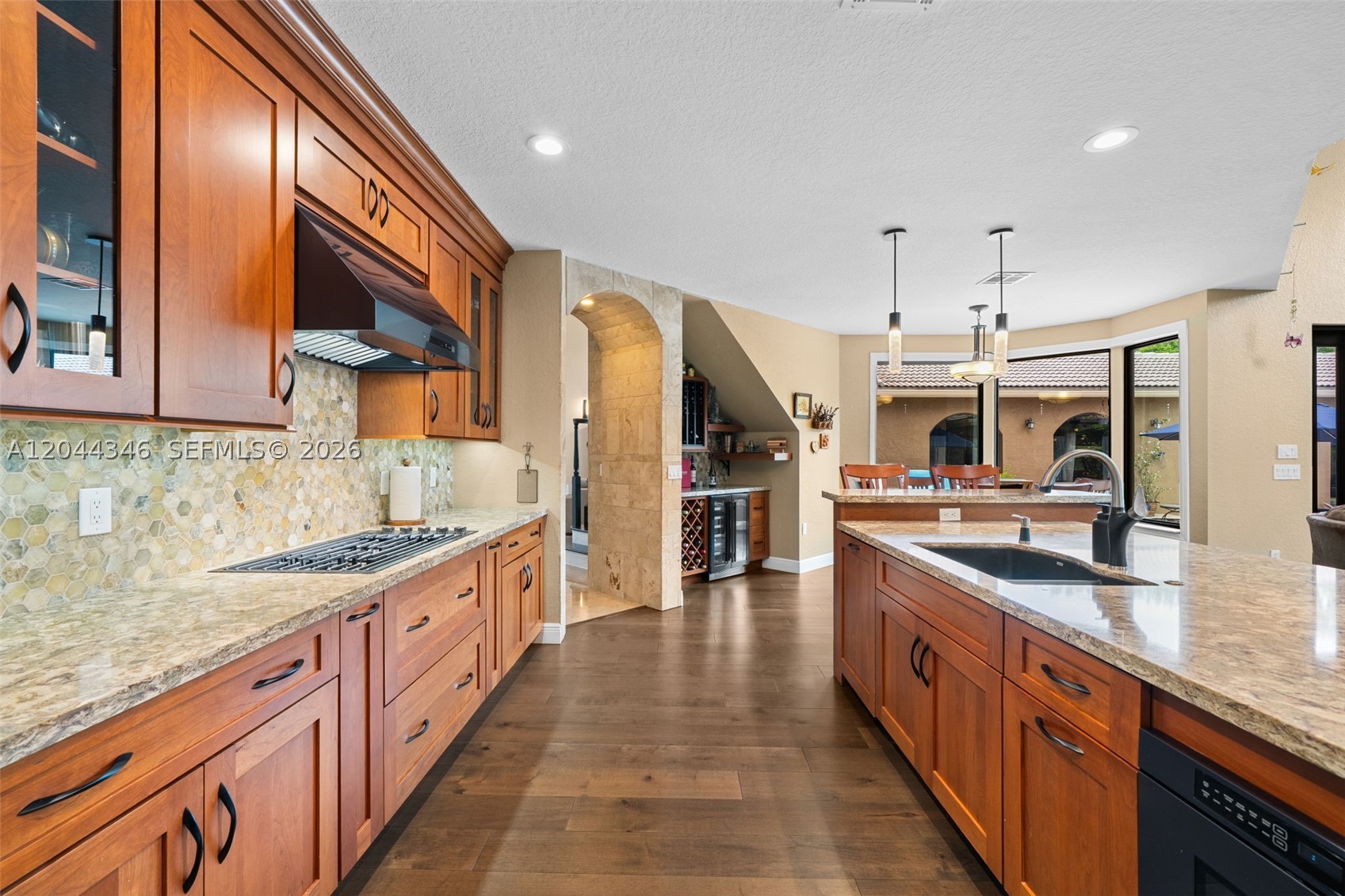 LONG LAKE - Residential