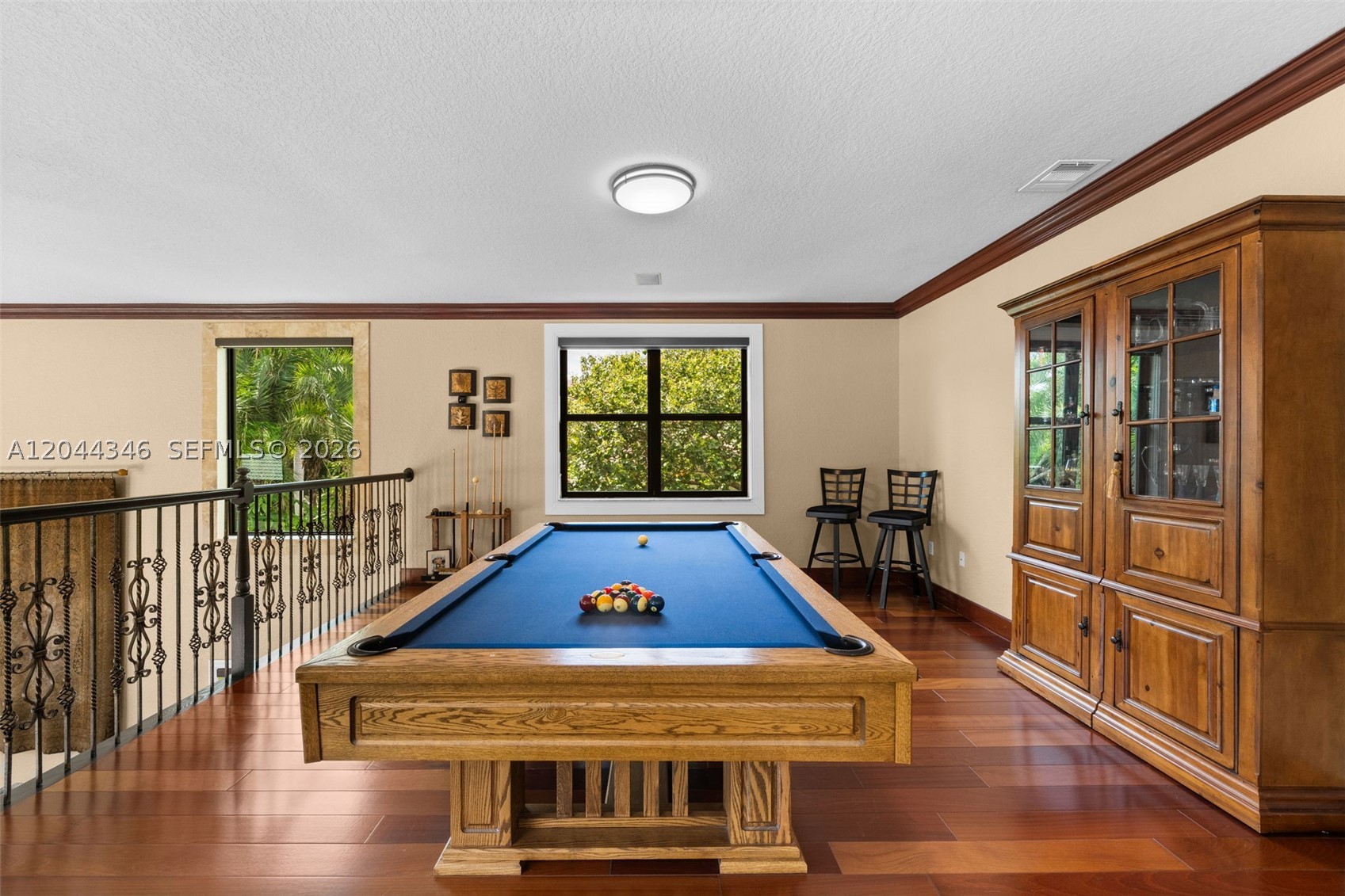LONG LAKE - Residential