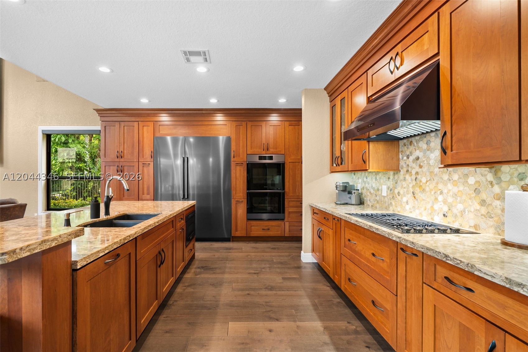 LONG LAKE - Residential
