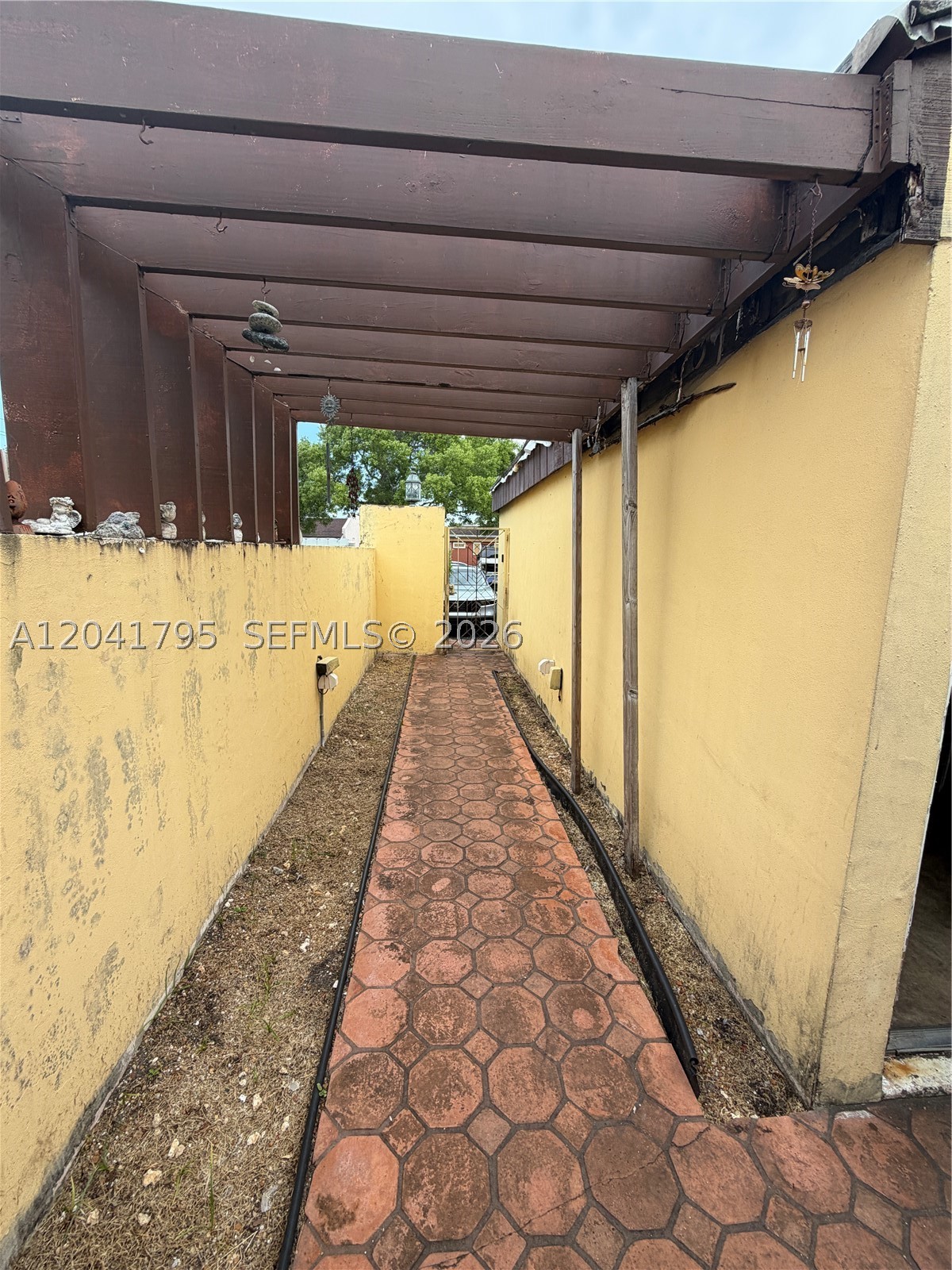 CORAL HIGHLANDS - Residential