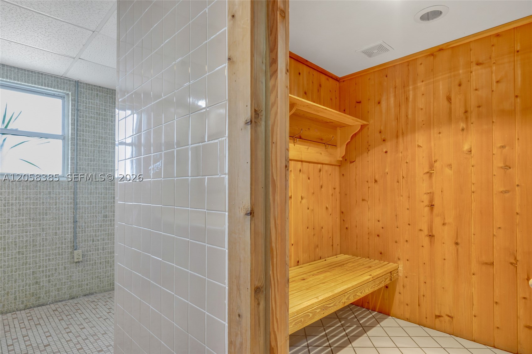 ARLEN HOUSE CONDO - Residential