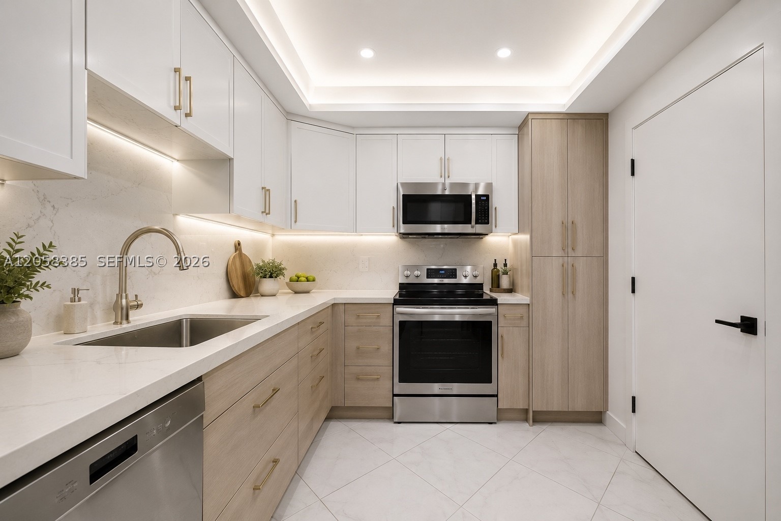 ARLEN HOUSE CONDO - Residential