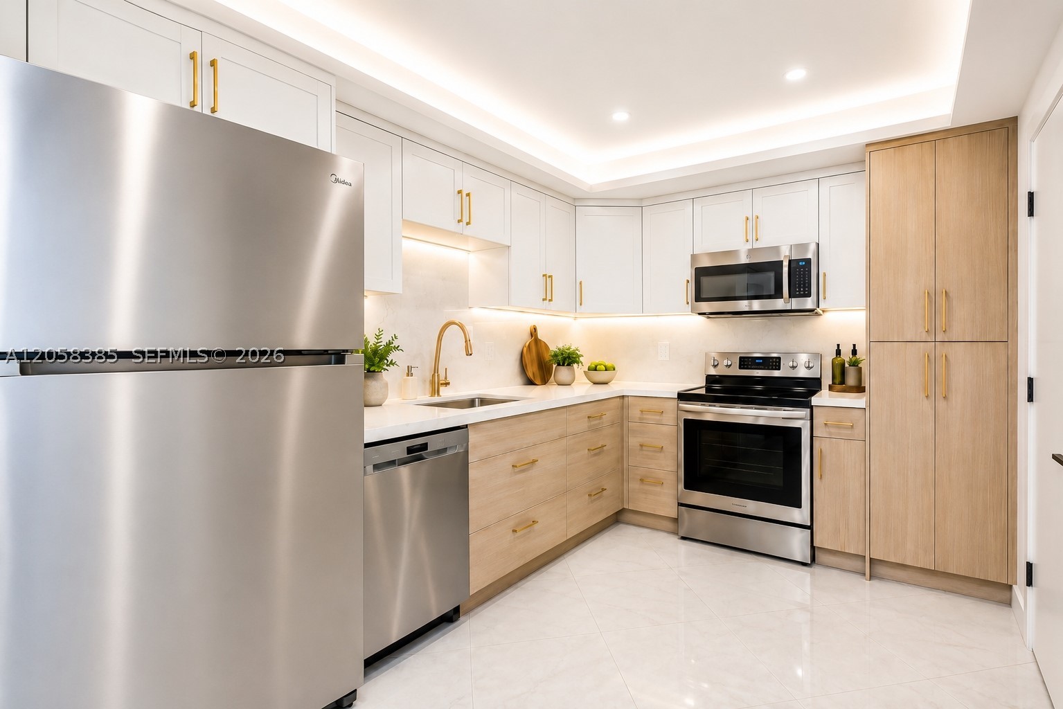 ARLEN HOUSE CONDO - Residential