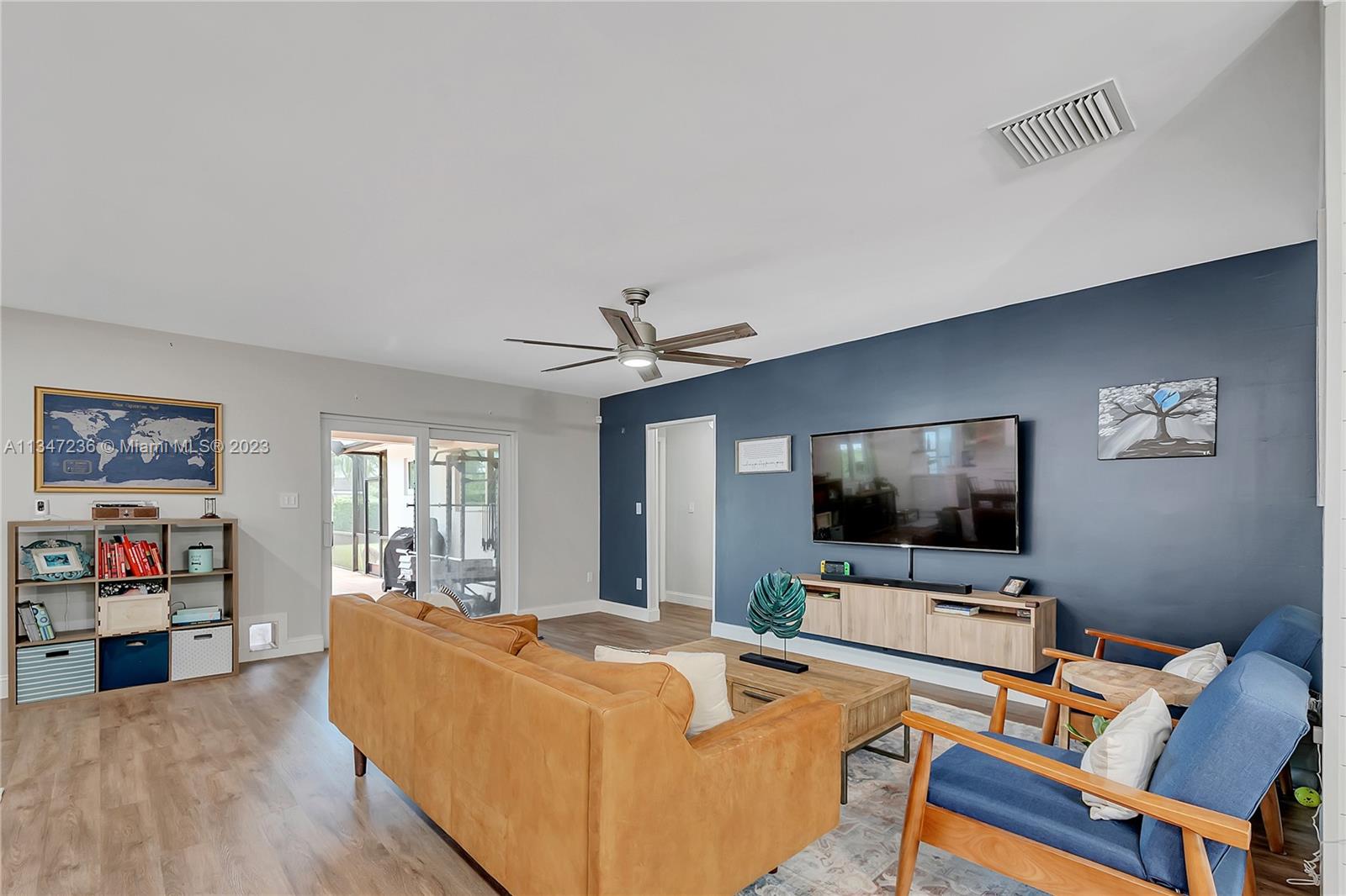 CORAL REEF ESTATES - Residential