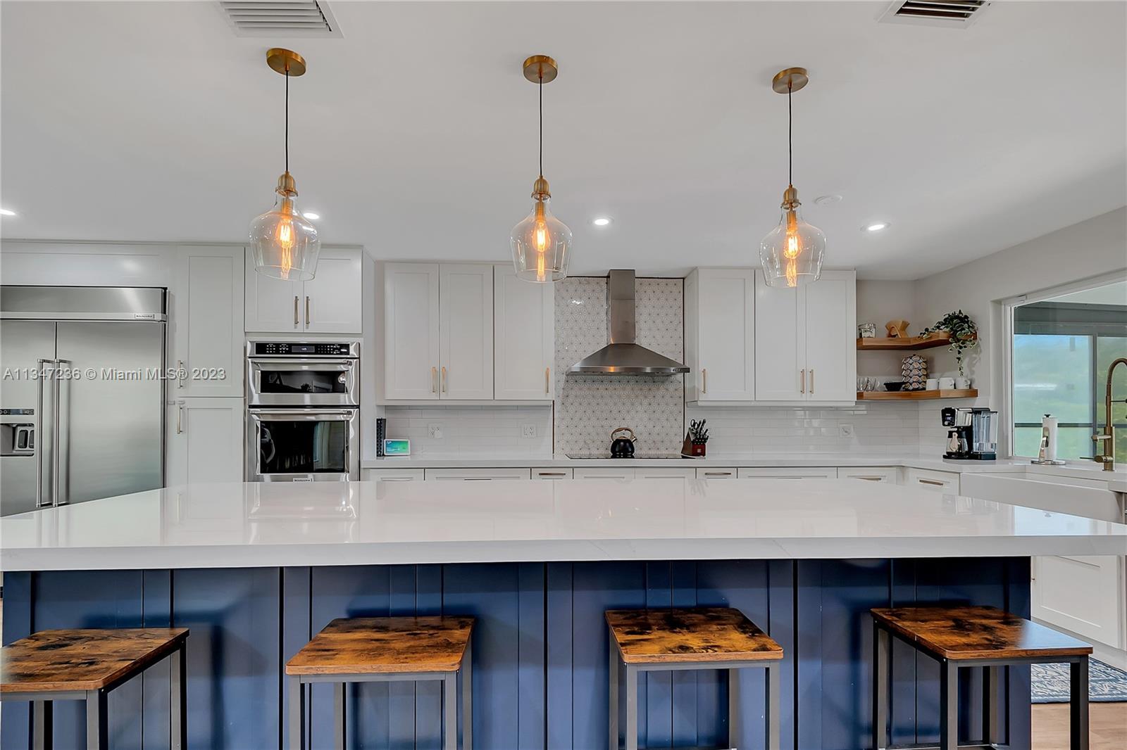 CORAL REEF ESTATES - Residential
