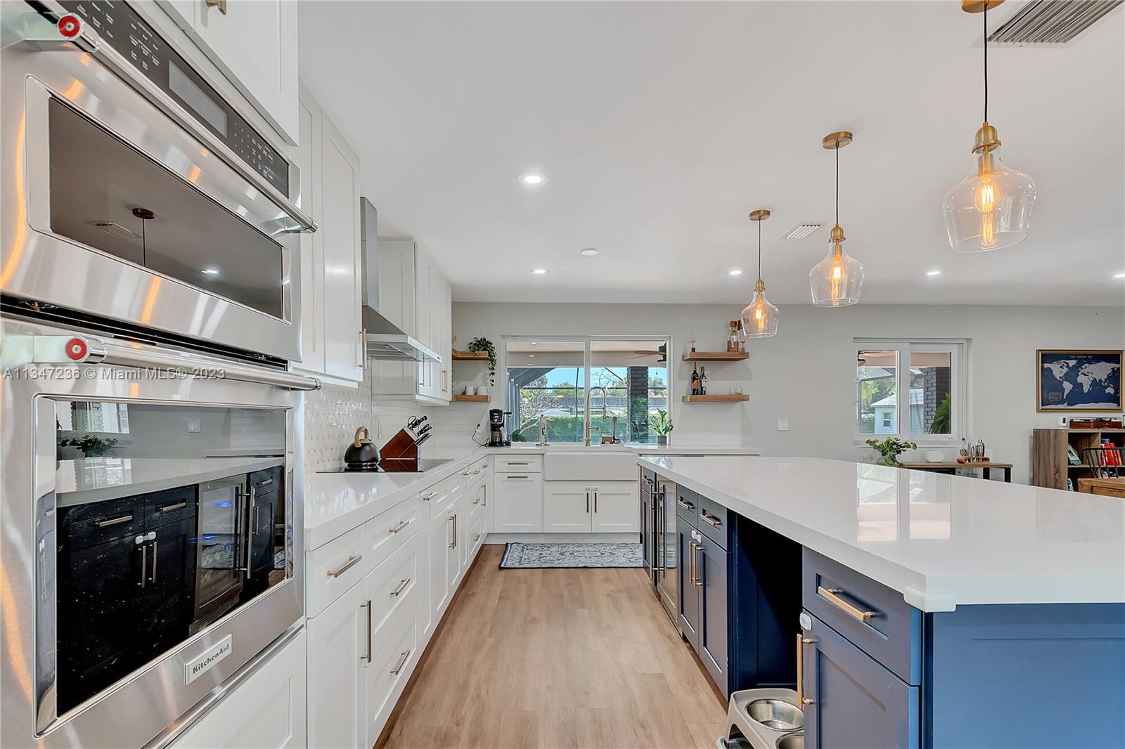 CORAL REEF ESTATES - Residential