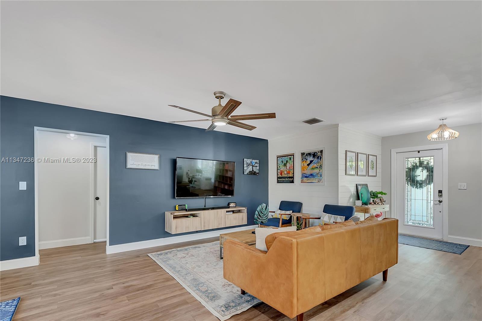CORAL REEF ESTATES - Residential