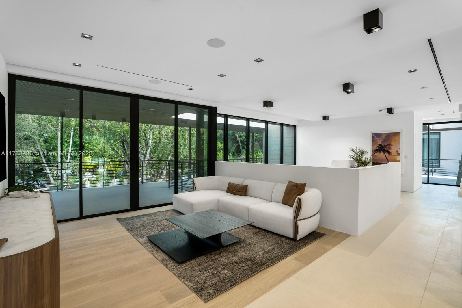 CLEVELAND PARK - Residential