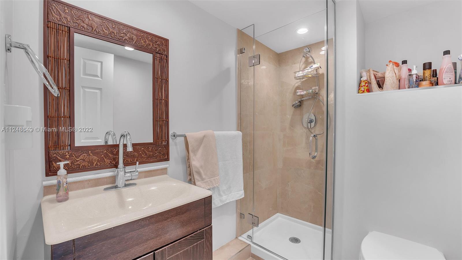 MALAGA TOWERS CONDO - Residential