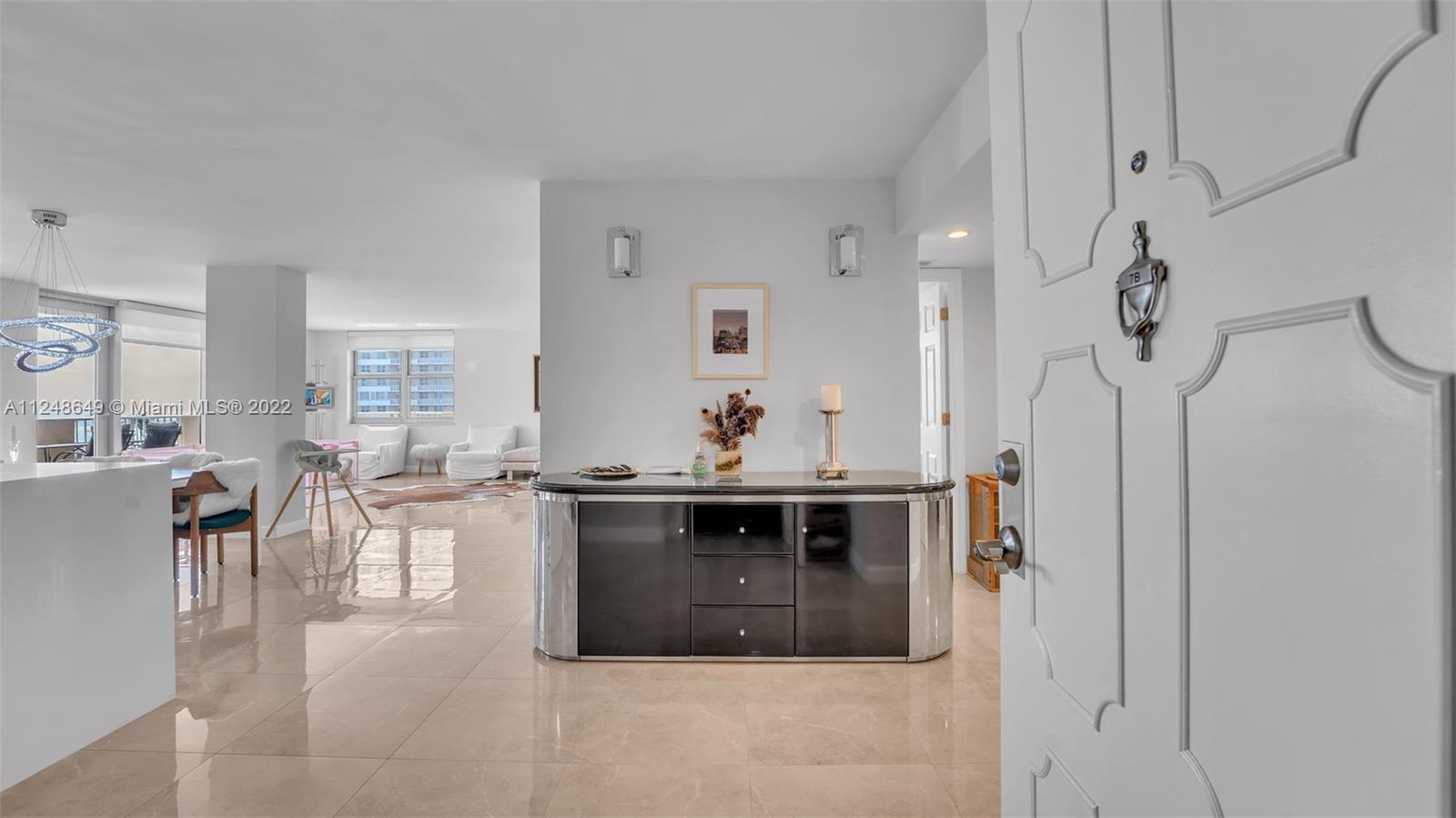 MALAGA TOWERS CONDO - Residential