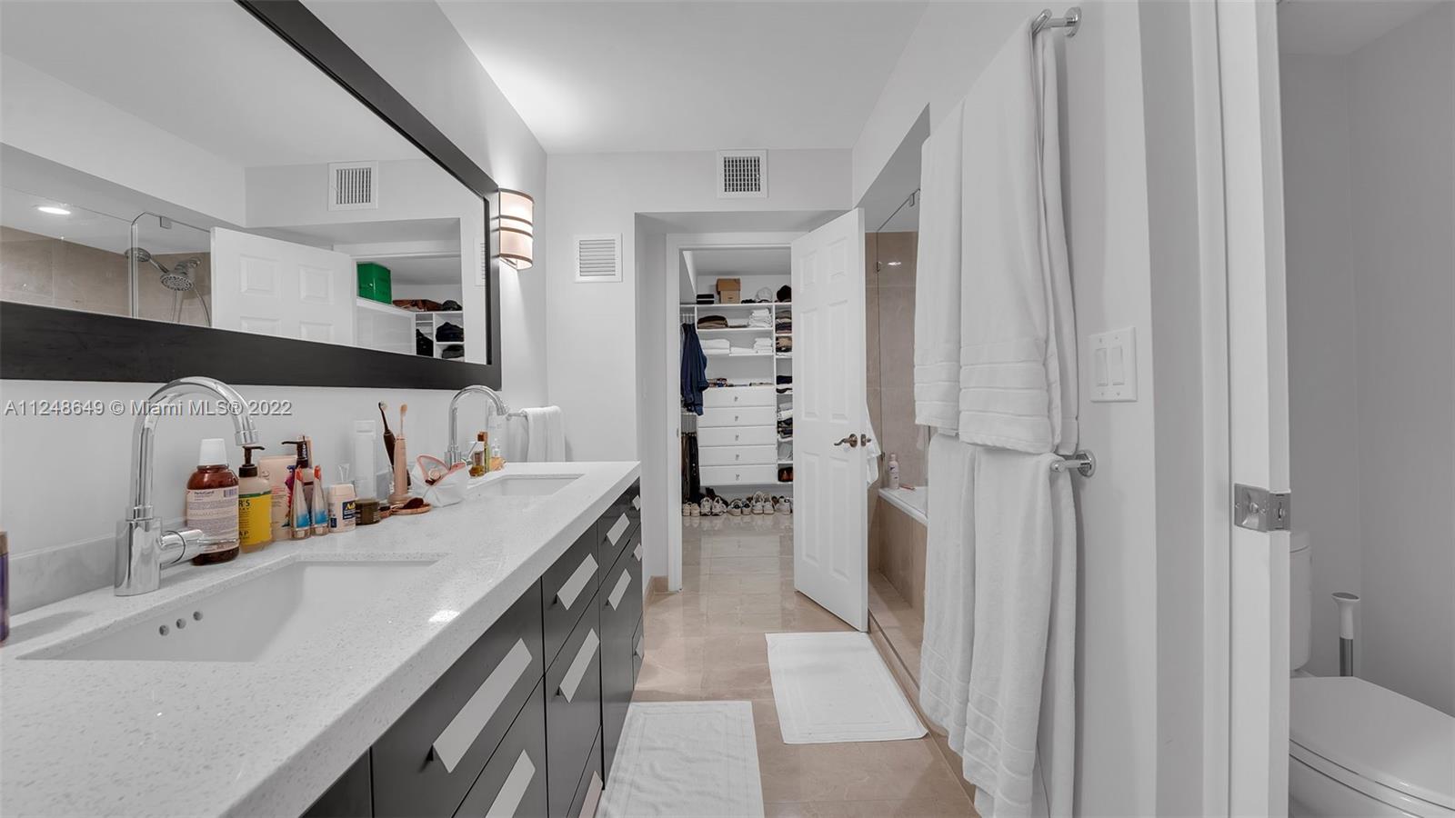 MALAGA TOWERS CONDO - Residential