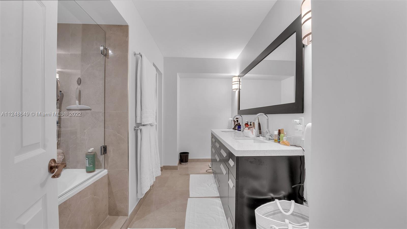 MALAGA TOWERS CONDO - Residential
