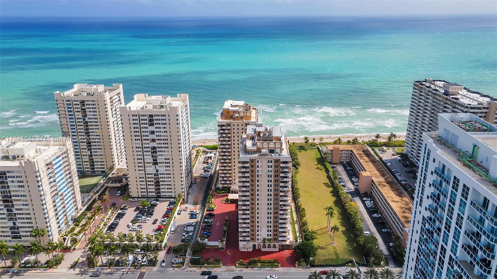 MALAGA TOWERS CONDO - Residential