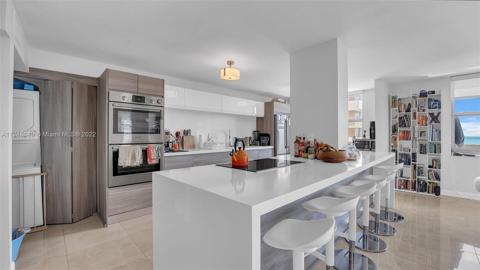 MALAGA TOWERS CONDO - Residential
