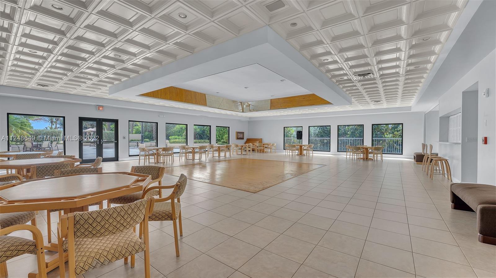 MALAGA TOWERS CONDO - Residential