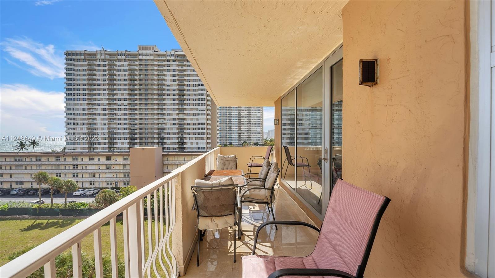 MALAGA TOWERS CONDO - Residential