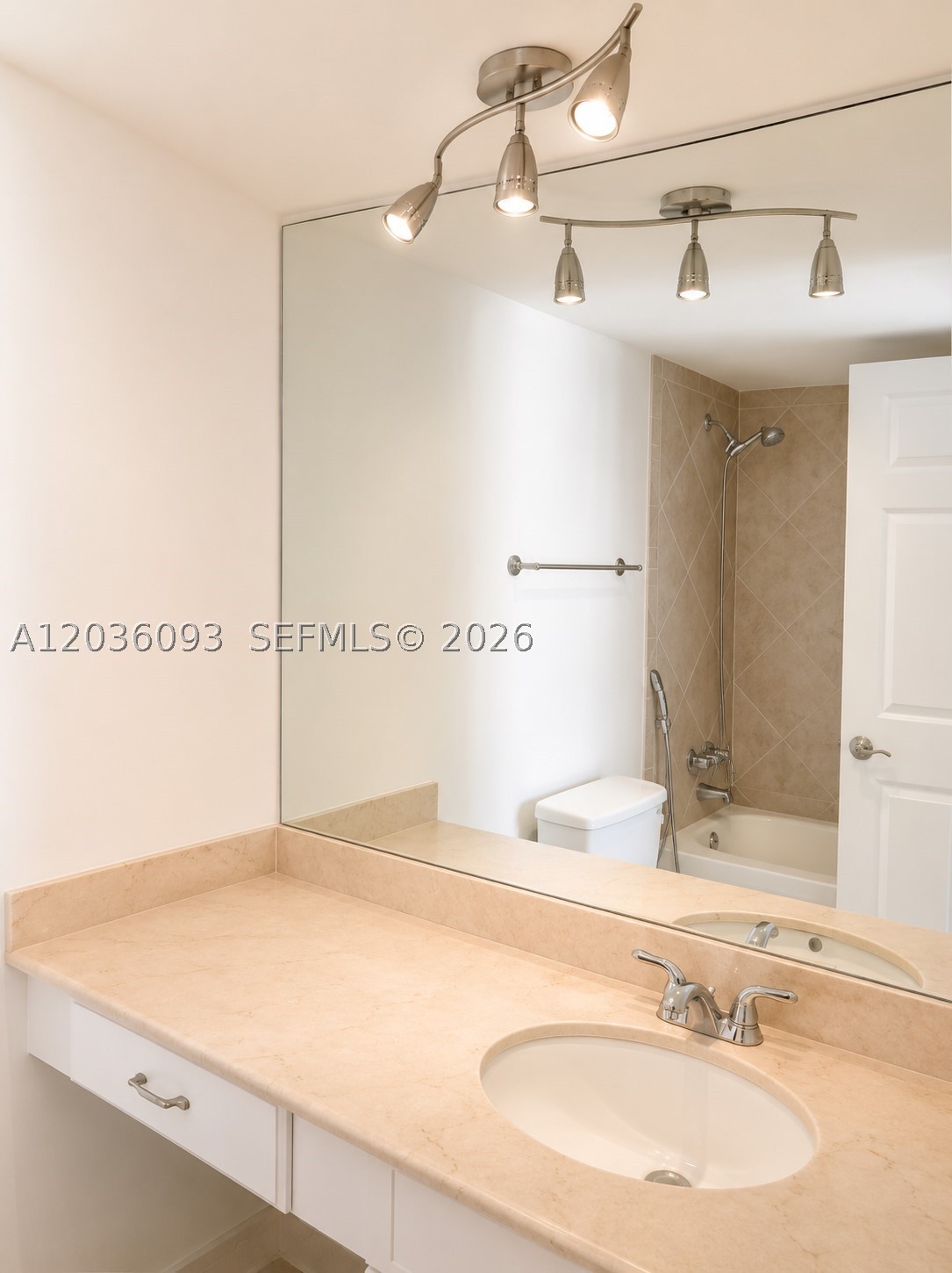 AQUASOL CONDO - Residential
