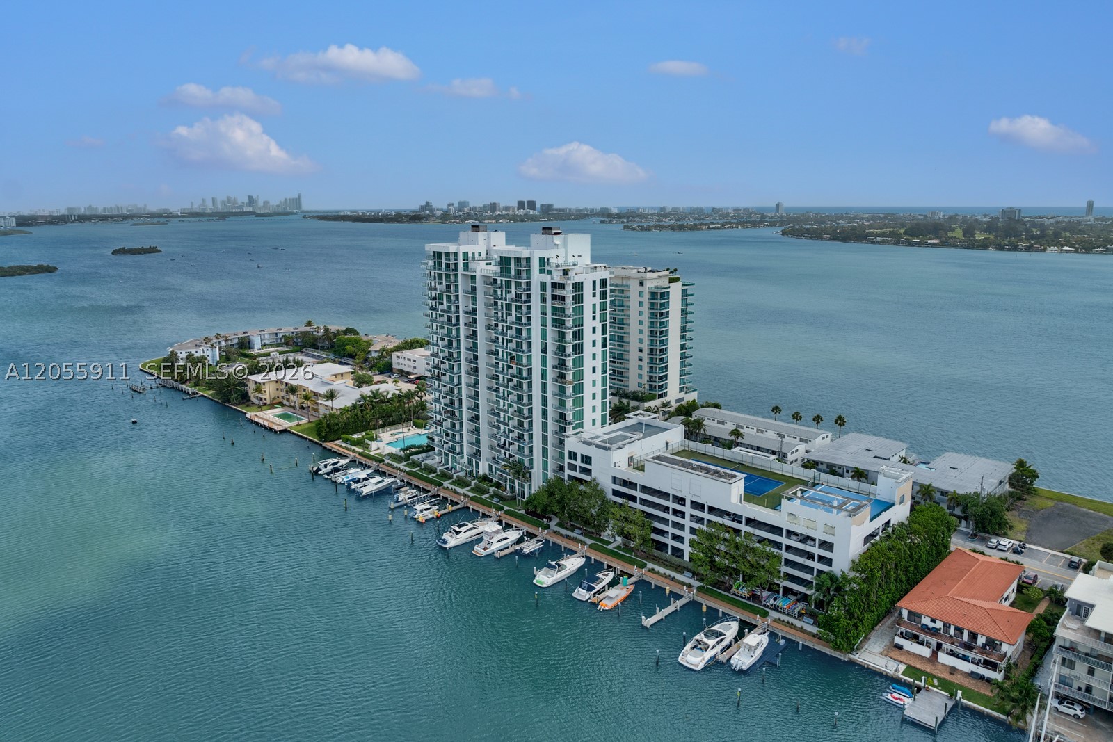 ELOQUENCE ON THE BAY COND - Residential