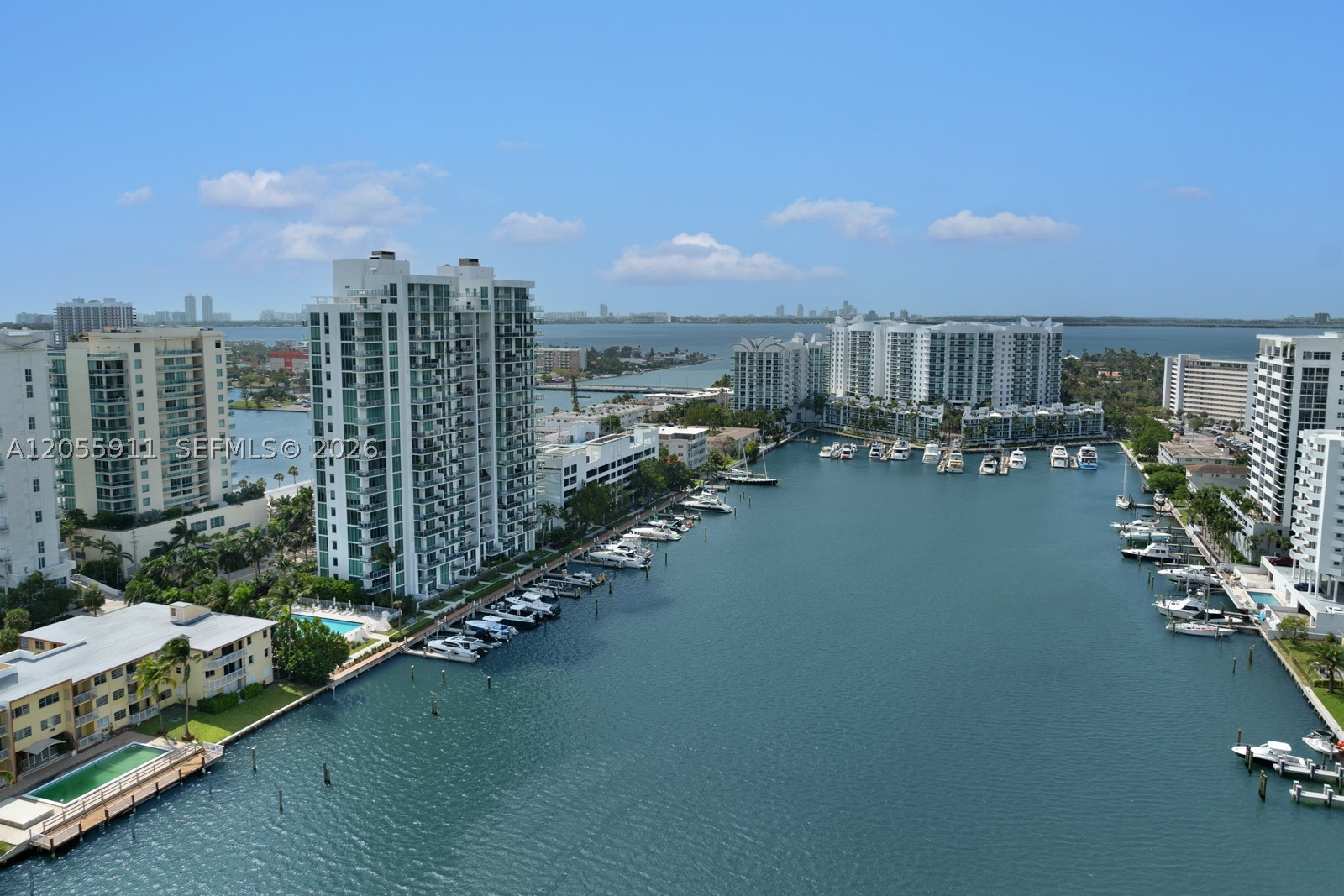 ELOQUENCE ON THE BAY COND - Residential