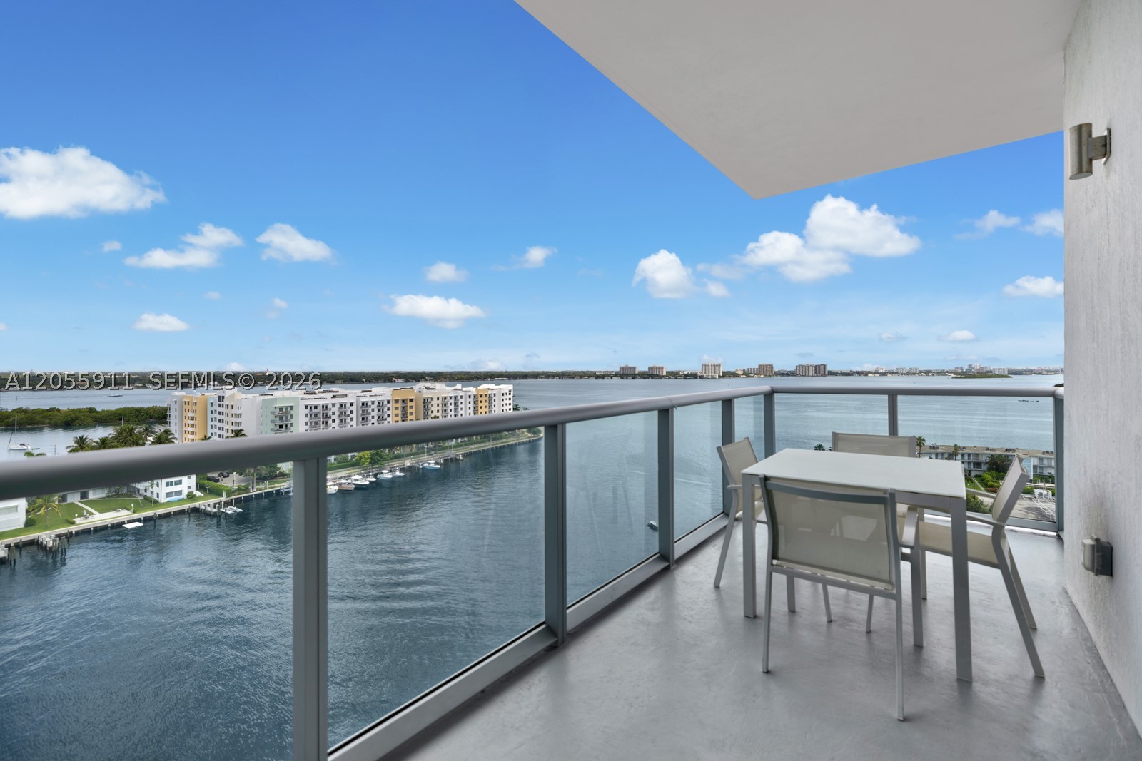 ELOQUENCE ON THE BAY COND - Residential