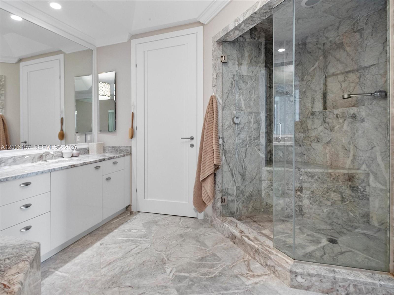TURNBERRY OCEAN - Residential