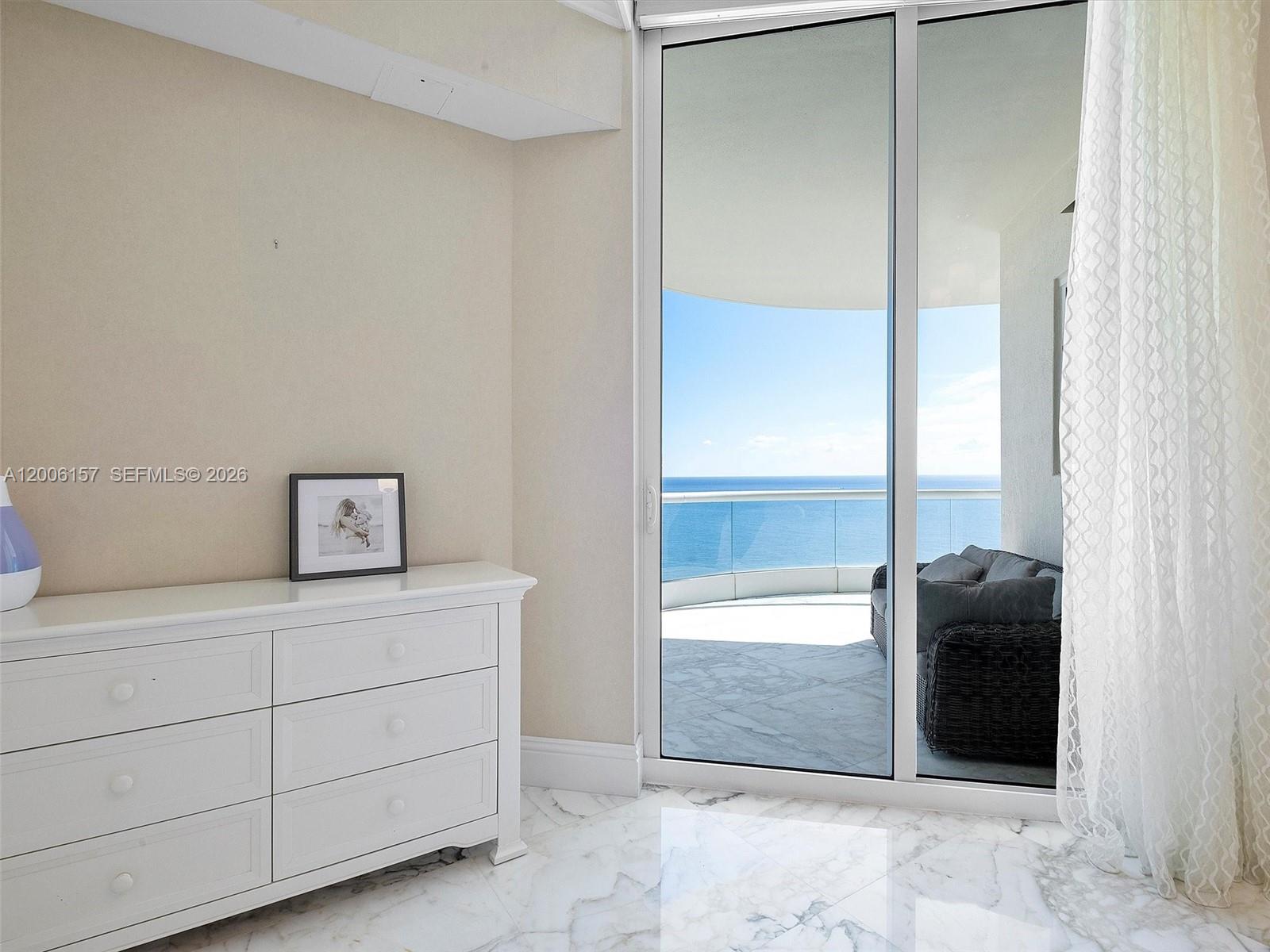 TURNBERRY OCEAN - Residential