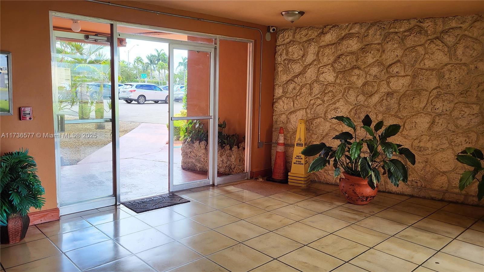 FIRST MOORINGS CONDO - Residential Lease