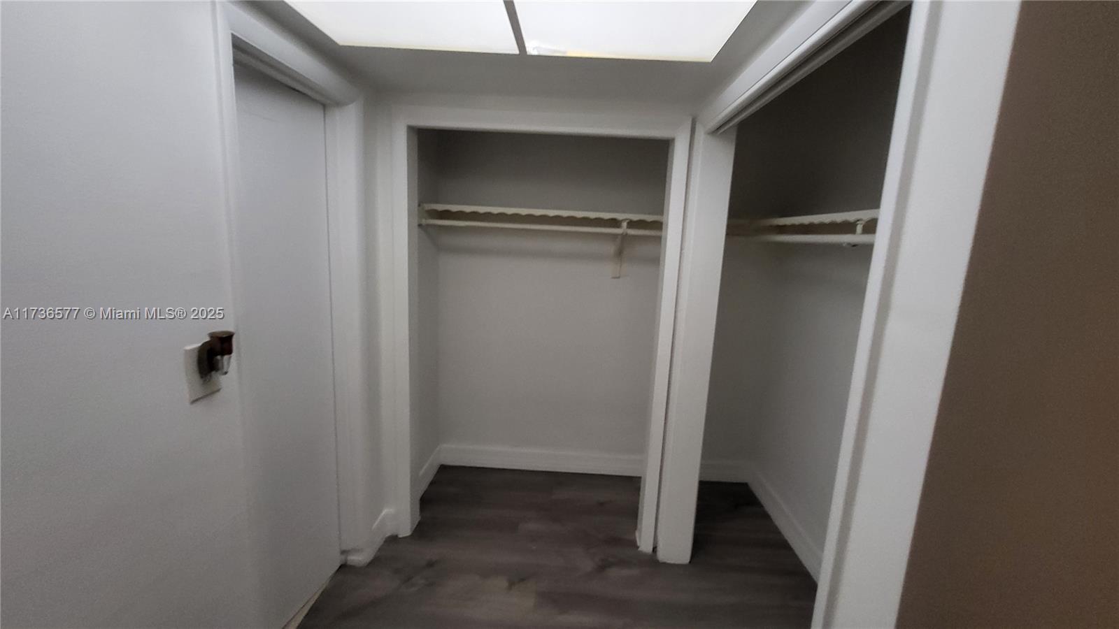 FIRST MOORINGS CONDO - Residential Lease
