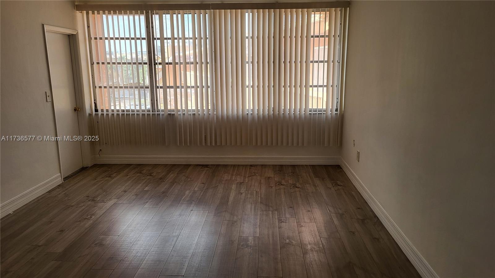 FIRST MOORINGS CONDO - Residential Lease