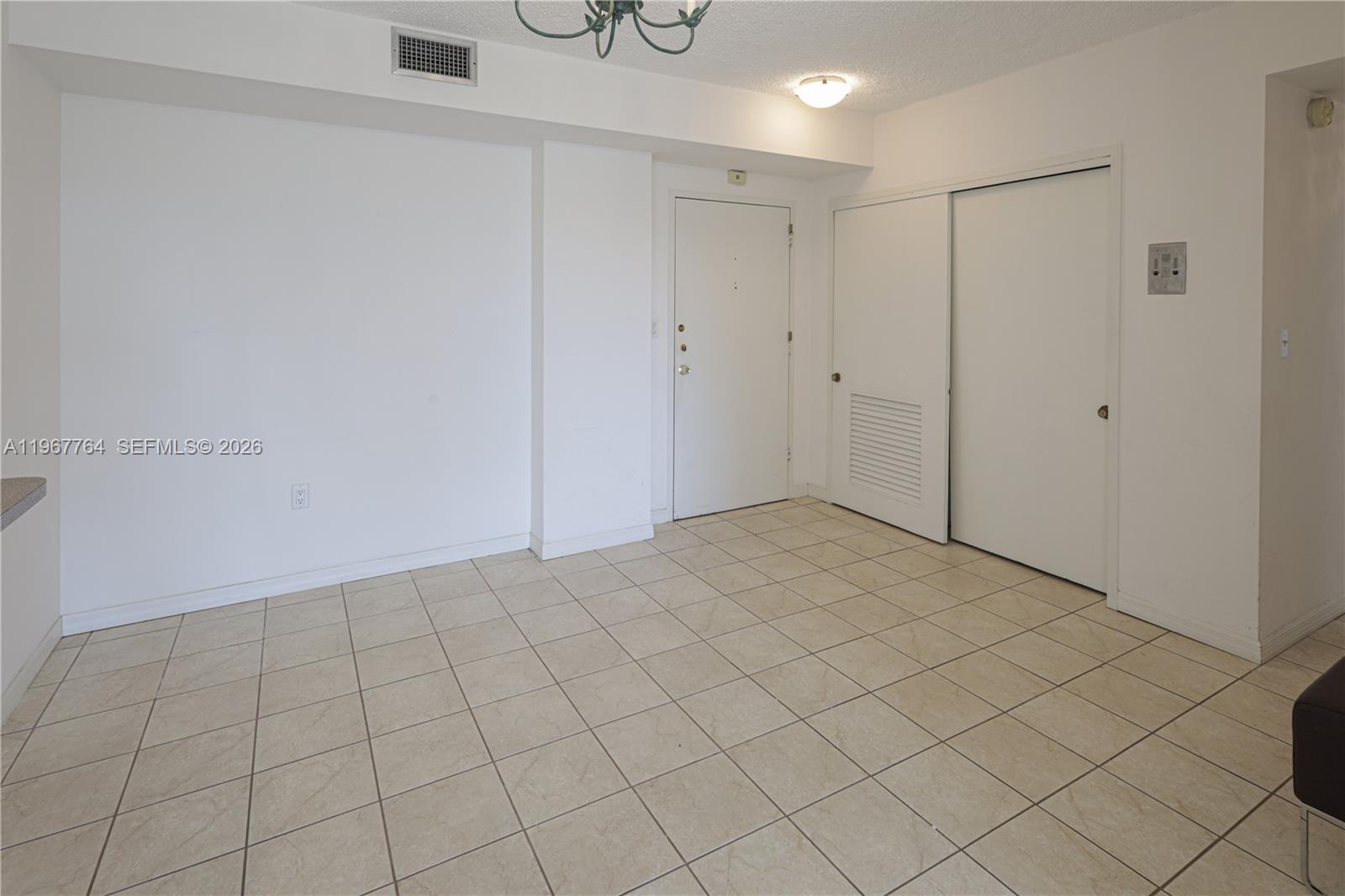THE SHORES CONDO - Residential