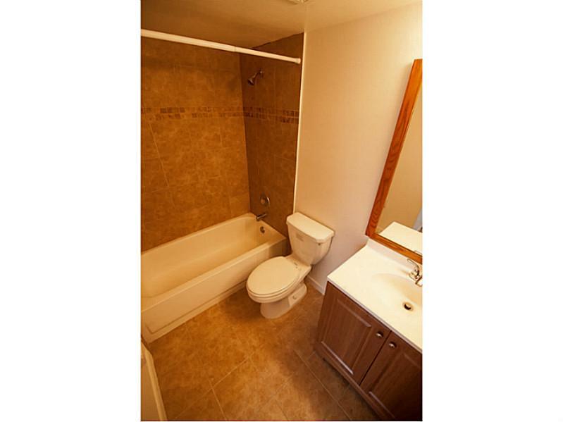 LAKEWOOD VILLAGE OF CORAL - Residential Lease