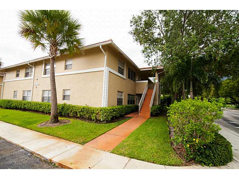 LAKEWOOD VILLAGE OF CORAL - Residential Lease