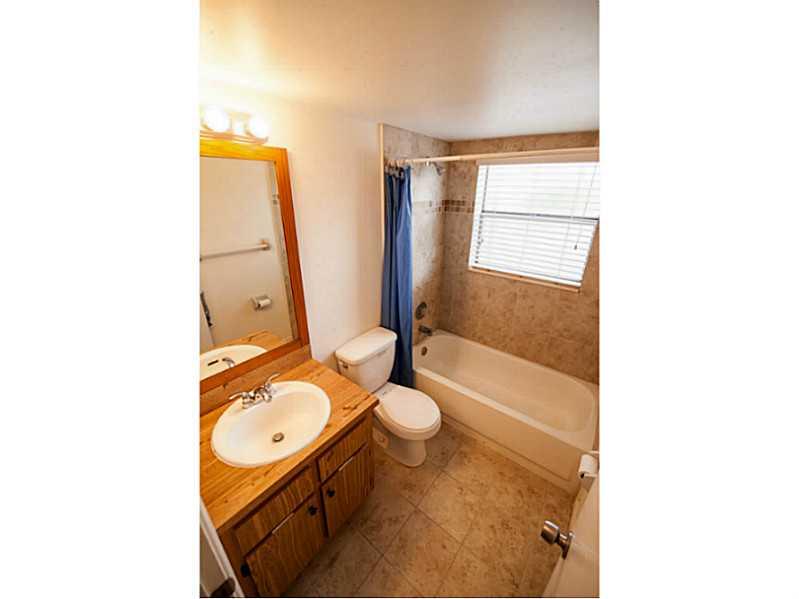 LAKEWOOD VILLAGE OF CORAL - Residential Lease
