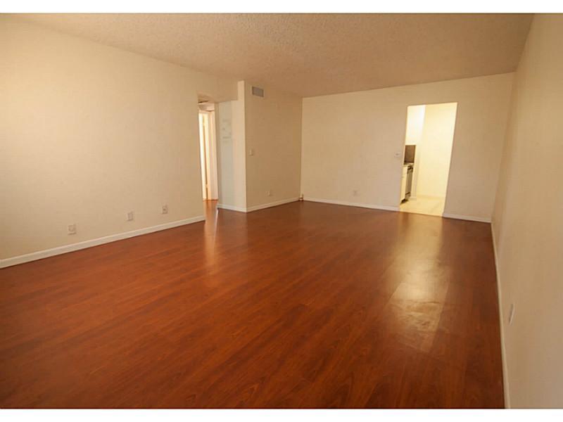 LAKEWOOD VILLAGE OF CORAL - Residential Lease